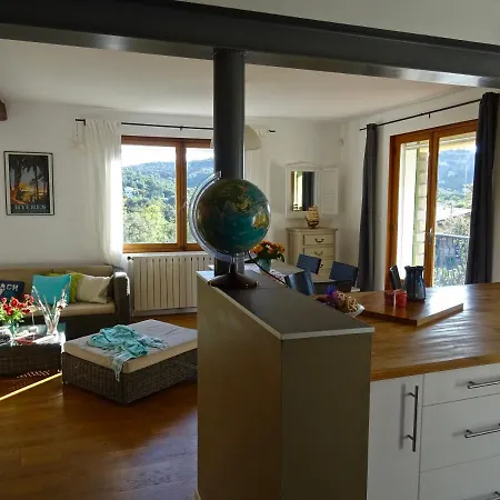Гостевой дом Simple Life In Provence Йер